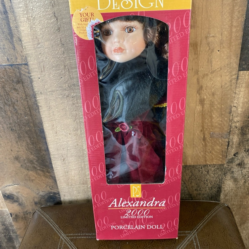 Alexandra 2000‎ Limited Edition Porcelain Doll Design Original Box Vintage - Picture 9 of 16